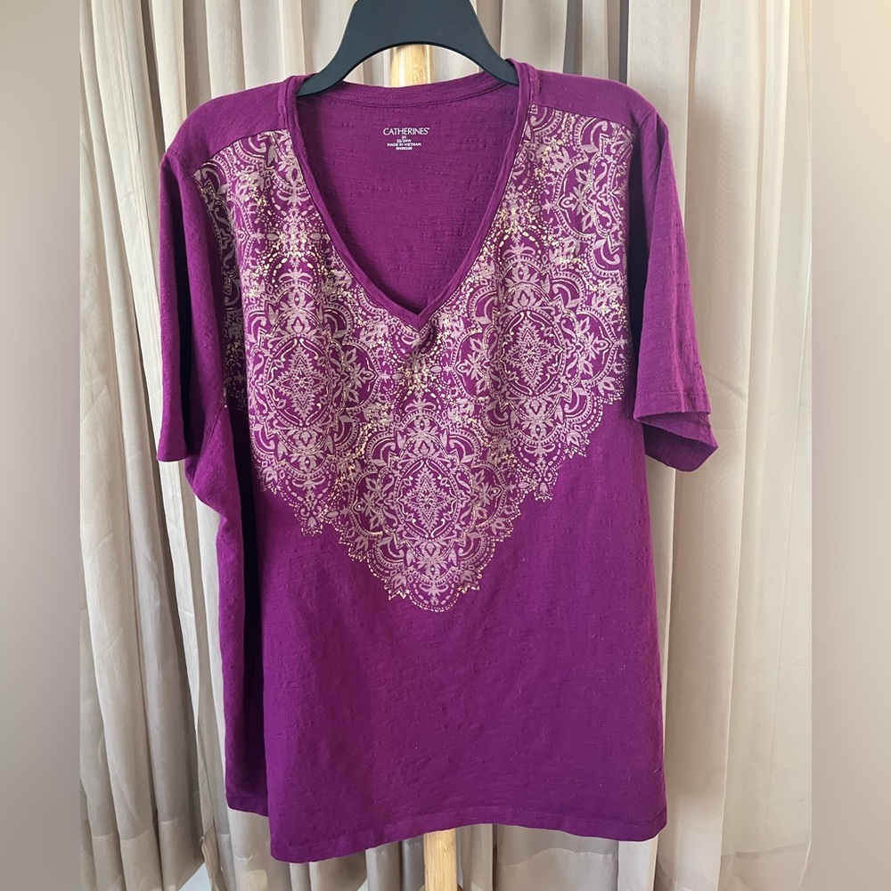 2X embellished vneck t-shirt from Catherine's (22/24) $20​